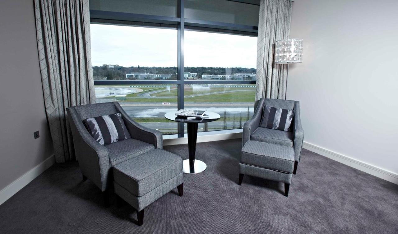 Brooklands Hotel & Spa Weybridge Esterno foto